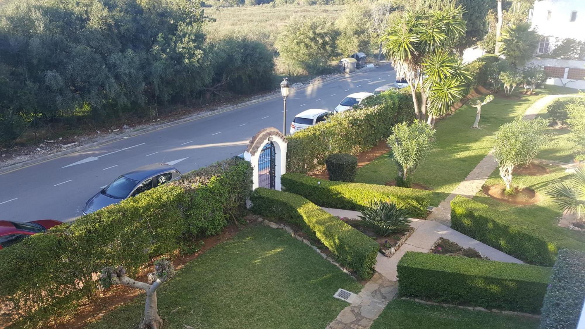 Estepona el paraiso Exterior foto