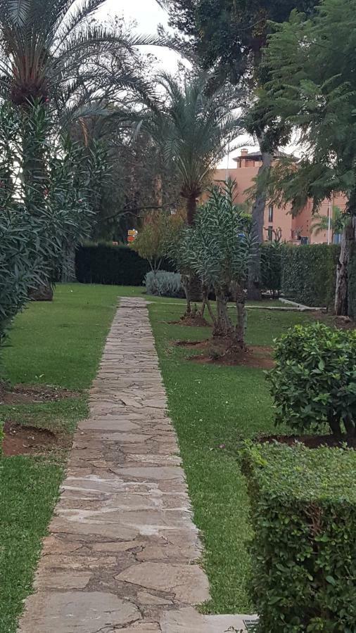 Estepona el paraiso Exterior foto